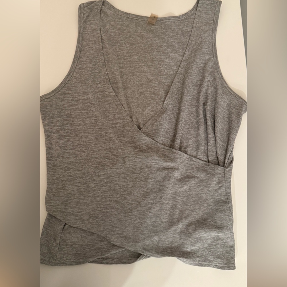 Beyond Yoga Gray Top - M sleeveless soft workout shirt